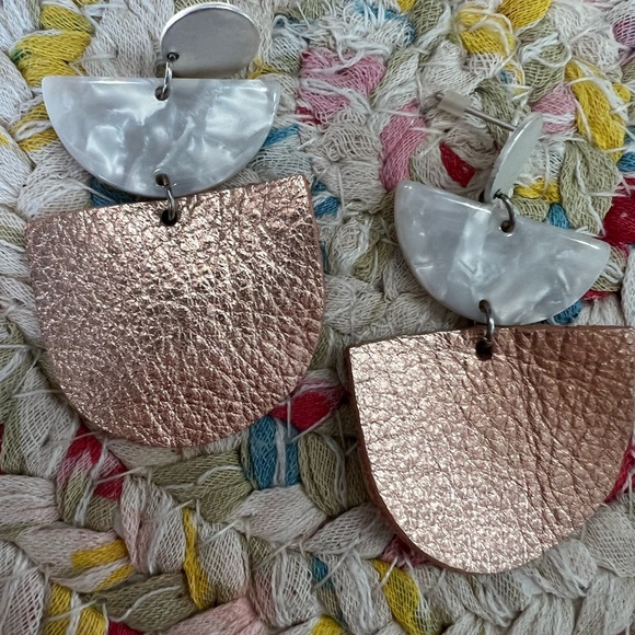 ♥️Earrings handmade - Picture 2 of 3